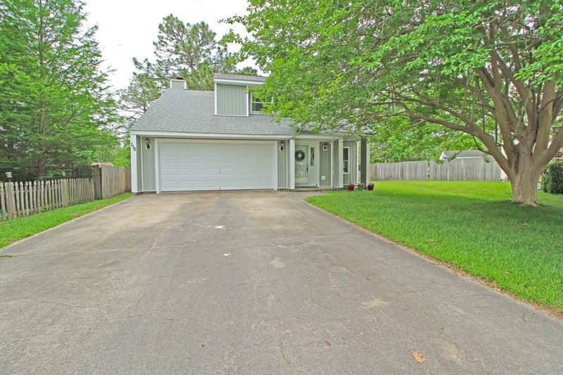 115 Totem Ct, Summerville, SC 29486