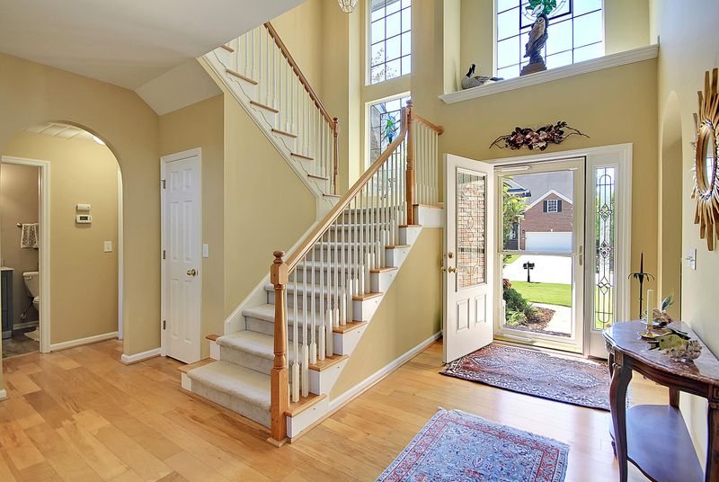 1901 Palmetto Isle Dr, Mount Pleasant, SC 29466