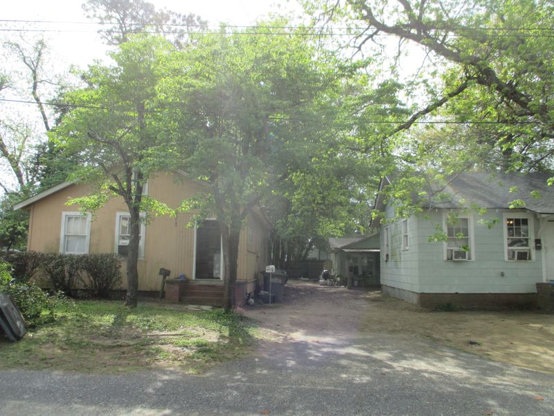 2015 Grayson St, Charleston, SC 29405