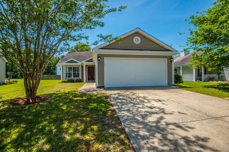 103 Blue Jasmine Ln, Summerville, SC 29483