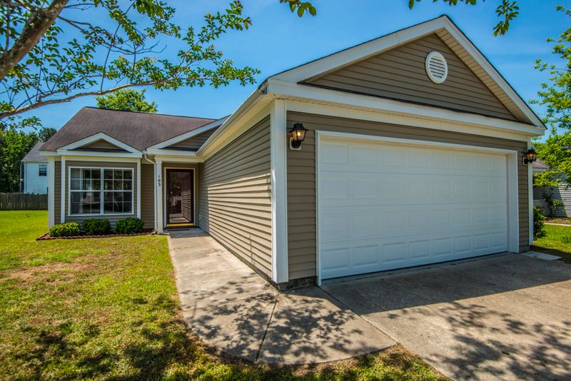 103 Blue Jasmine Ln, Summerville, SC 29483