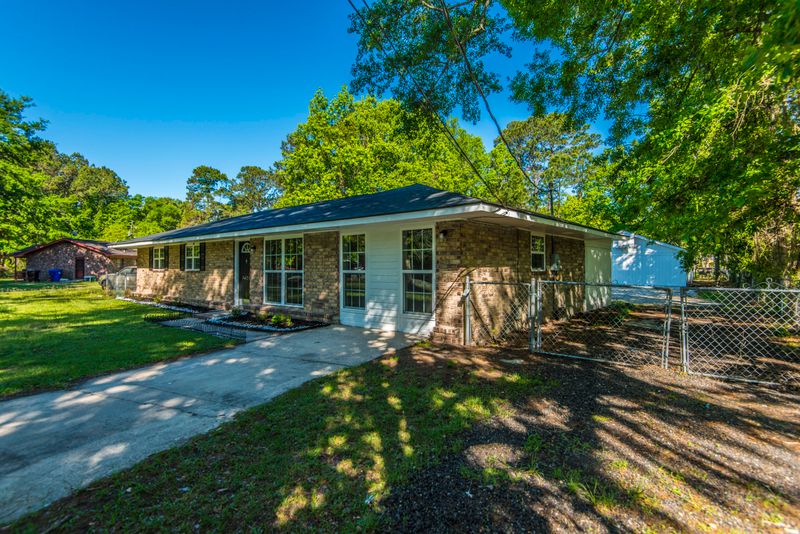 3624 Tower Dr, Mount Pleasant, SC 29466