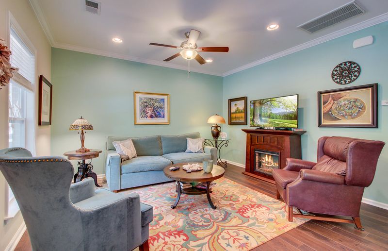 3006 Lazarette Ln, Charleston, SC 29414