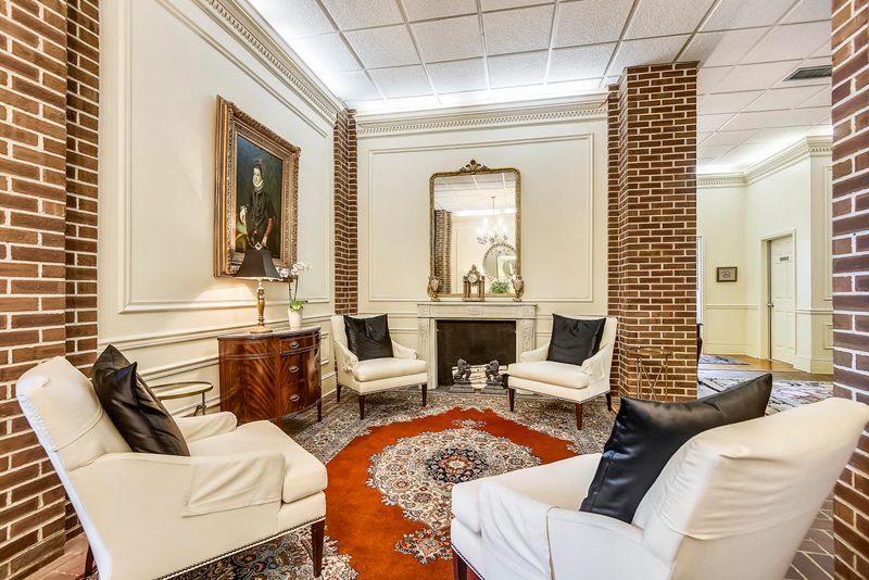 14 Lockwood Dr #5-C, Charleston, SC 29401