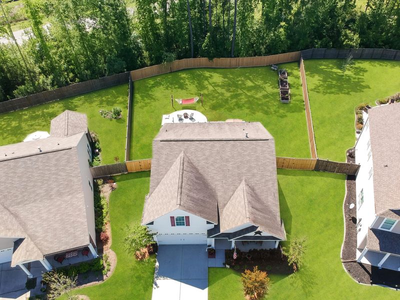 525 Nandina Dr, Goose Creek, SC 29445