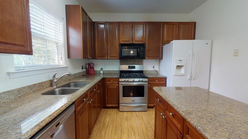 209 Temuco Ln, Summerville, SC 29483