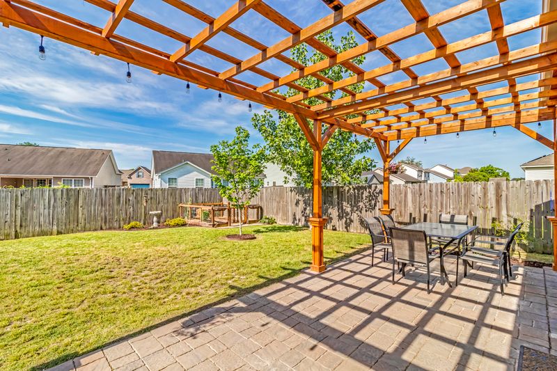 7631 Haywood St, North Charleston, SC 29418