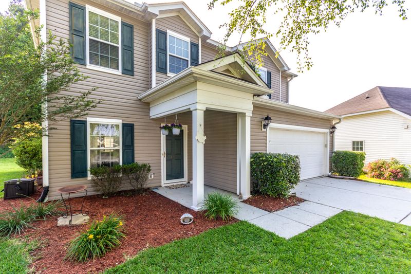 105 Kestrel Dr, Summerville, SC 29485