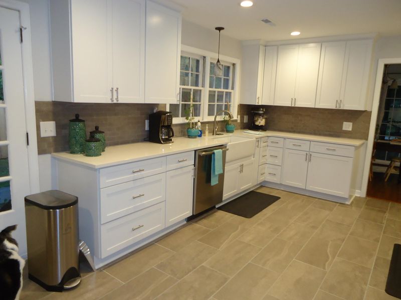 1251 Oakcrest Dr, Charleston, SC 29412