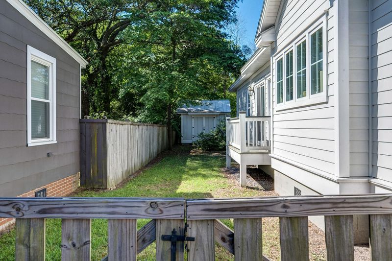 1121 Marquis Rd, North Charleston, SC 29405