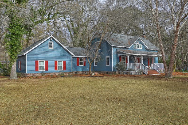 5932 Martin St, Ravenel, SC 29470