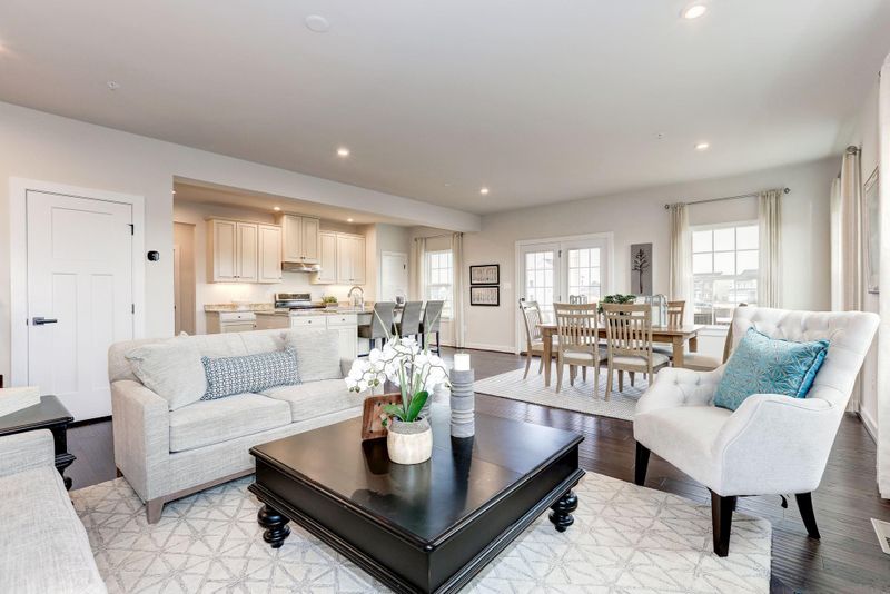 420 Coopers Hawk Dr, Summerville, SC 29483