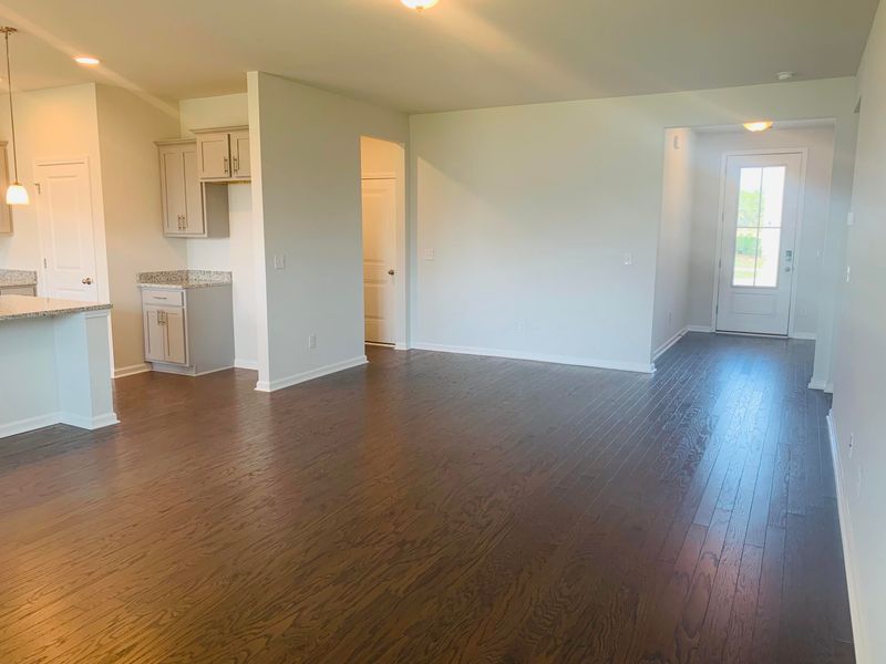 209 Mercator Dr, Summerville, SC 29486