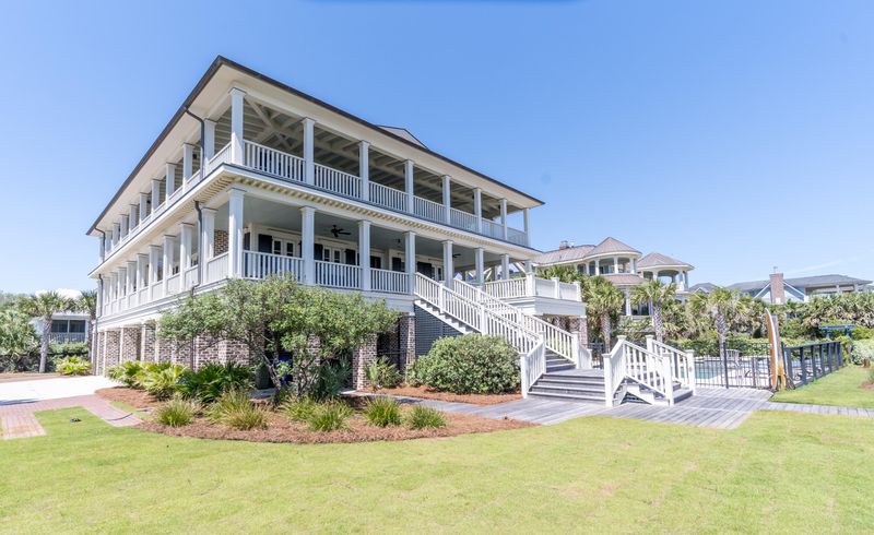 2 45th Ave, Isle Of Palms, SC 29451