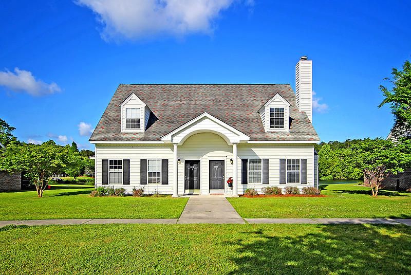 2249 Kings Gate Ln, Mount Pleasant, SC 29466