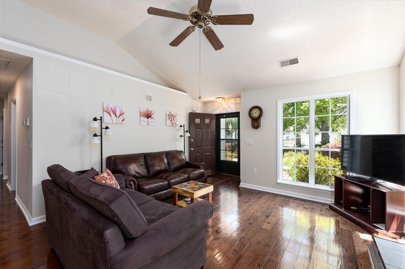 3269 Scranton Dr, Mount Pleasant, SC 29466