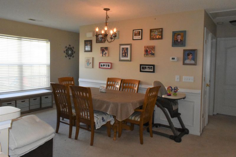 304 Seneca River Dr, Summerville, SC 29485