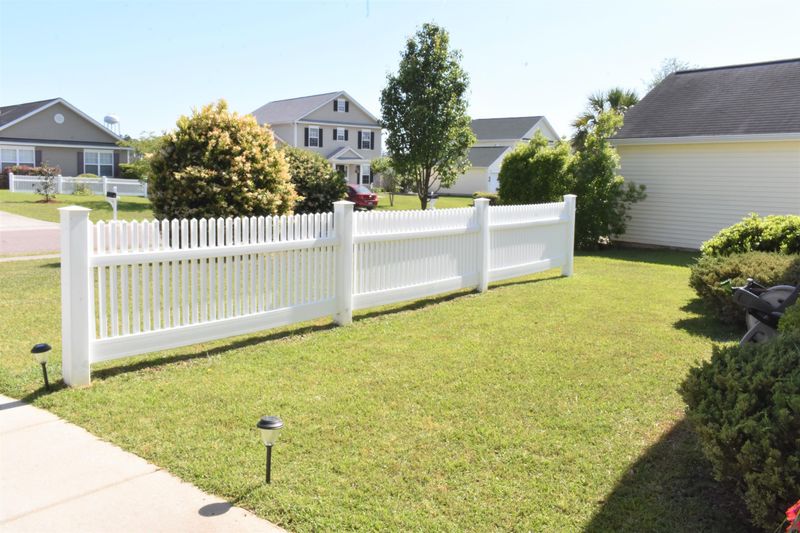 304 Seneca River Dr, Summerville, SC 29485
