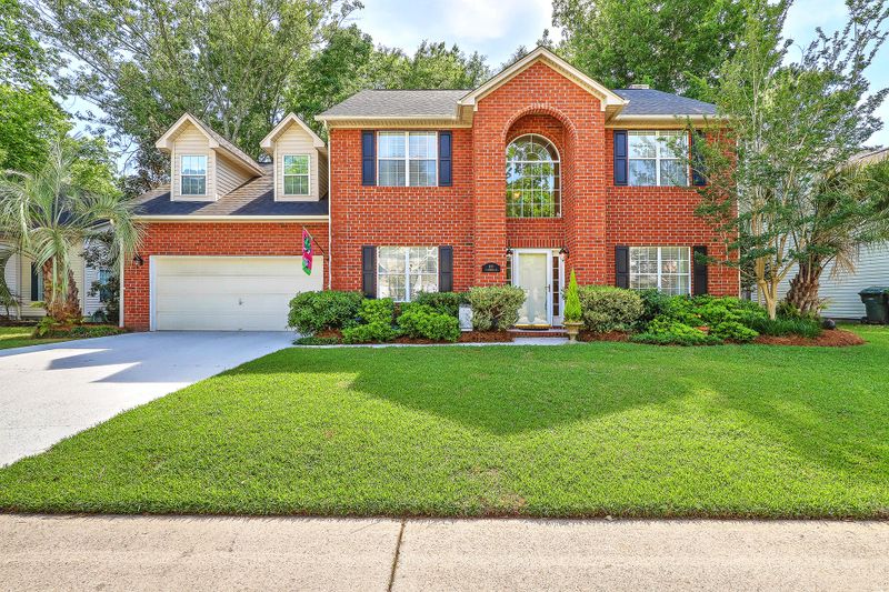119 N Pembroke Dr, Goose Creek, SC 29445
