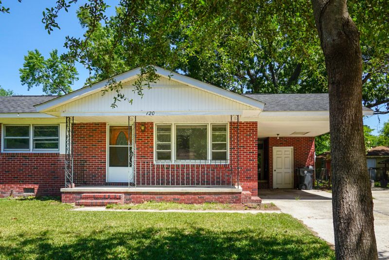 120 Roselle Ave, Goose Creek, SC 29445