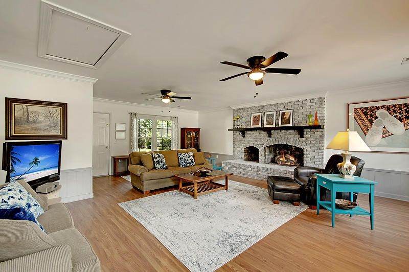 125 Farmhill Dr, Summerville, SC 29483