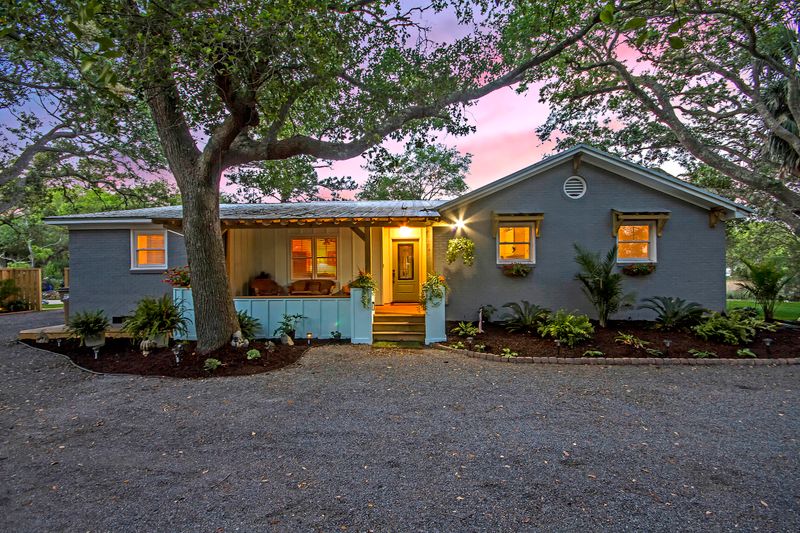 662 Port Cir, Charleston, SC 29412