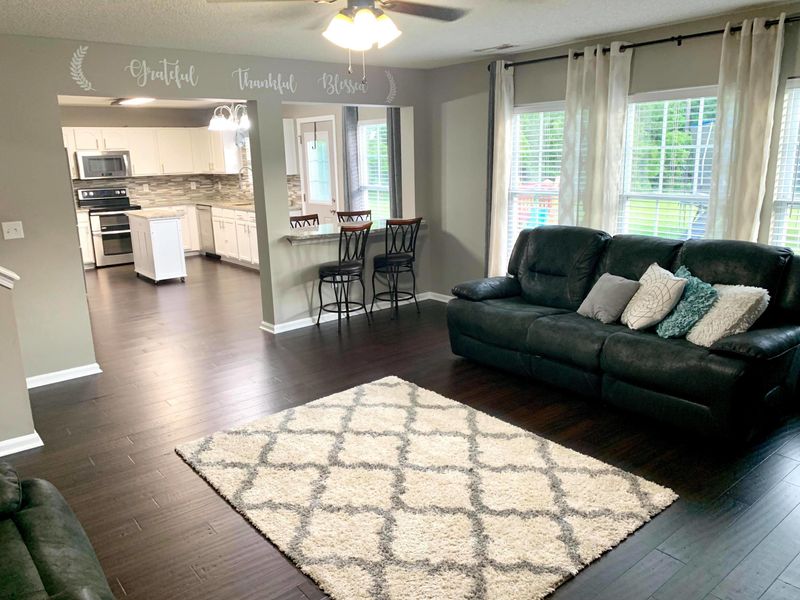412 Brookfield Ln, Goose Creek, SC 29445