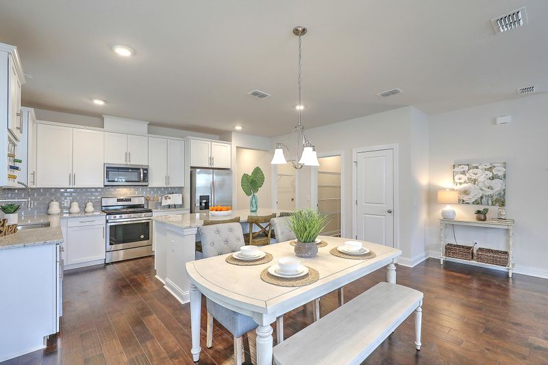 149 Rowans Creek Dr, Charleston, SC 29492