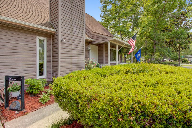 165 Bridgecreek Dr, Goose Creek, SC 29445
