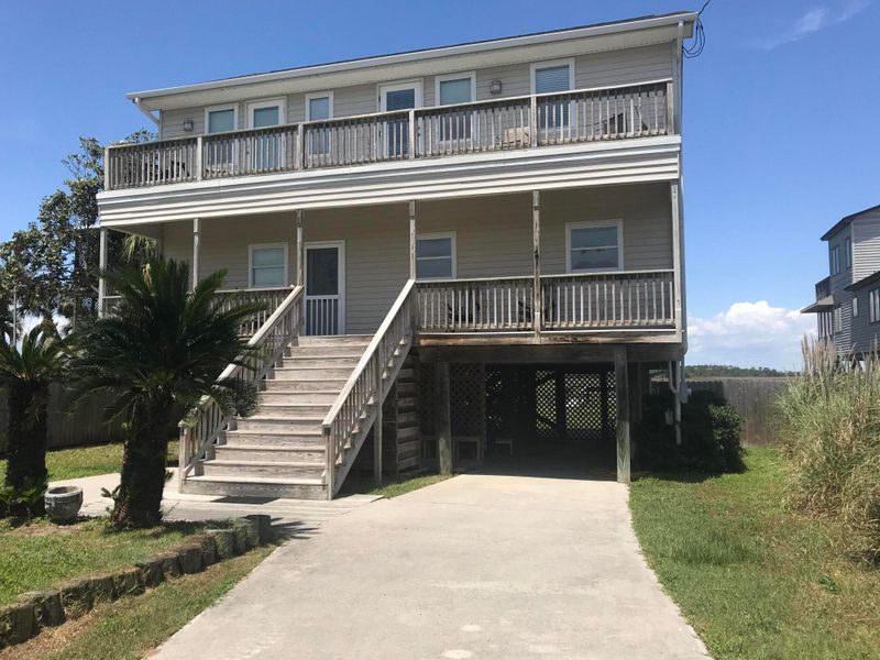 1646 E Ashley Ave, Folly Beach, SC 29439