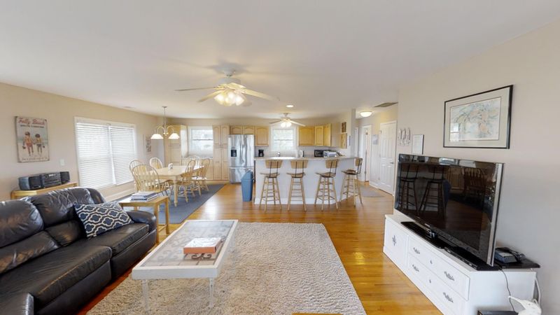 1646 E Ashley Ave, Folly Beach, SC 29439