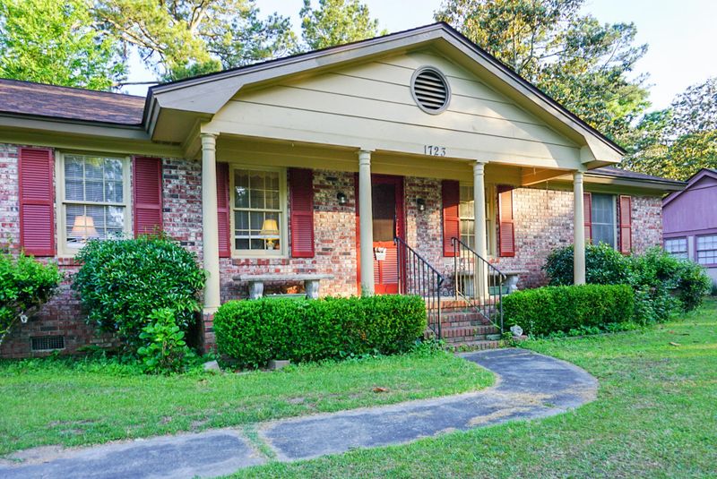 1723 Wambaw Ave, Charleston, SC 29412
