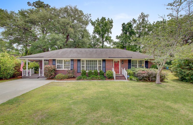 506 Canterbury Rd, Charleston, SC 29407