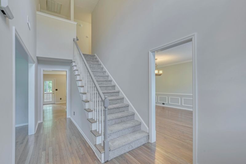 102 Holbrook Ln, Goose Creek, SC 29445