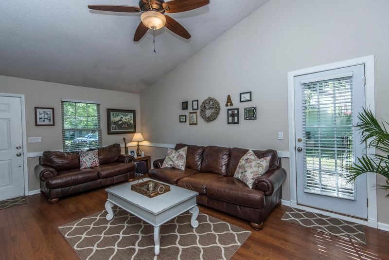 1026 Oakcrest Dr, Charleston, SC 29412