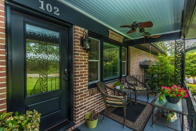 102 Partridge Cir, Summerville, SC 29485