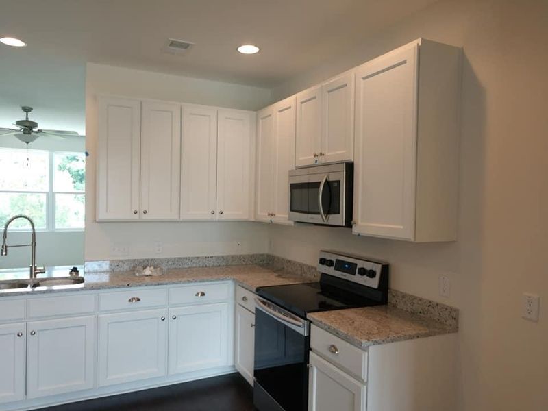 172 Woodward Rd #60, Goose Creek, SC 29445