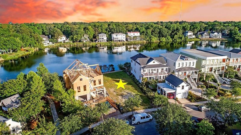 1372 Penshell Pl, Mount Pleasant, SC 29464