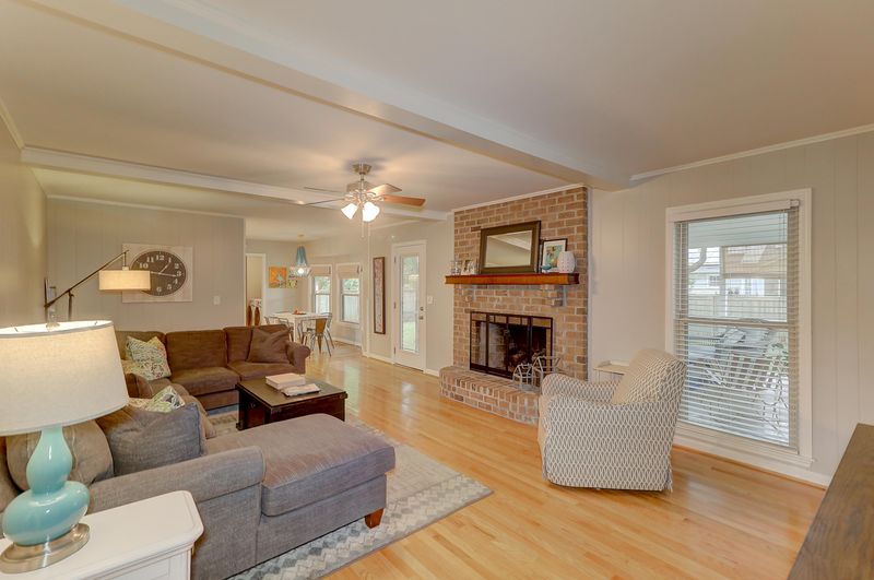 2235 Dawn Hill Dr, Charleston, SC 29414