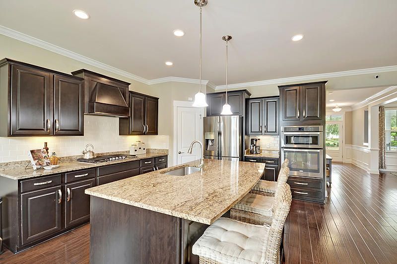 408 W 7th N St, Summerville, SC 29483