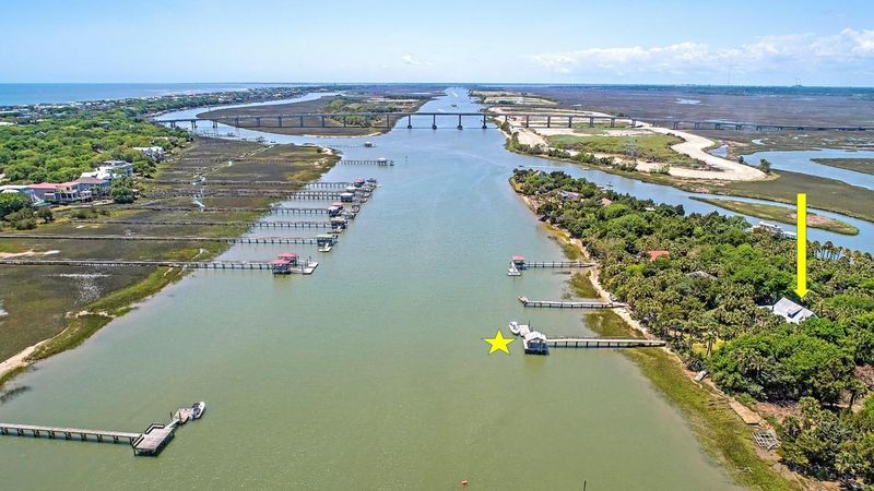 2407 Captain John Hutt Rd, Isle Of Palms, SC 29451