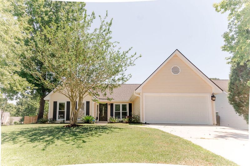 217 Ibis Ln, Goose Creek, SC 29445