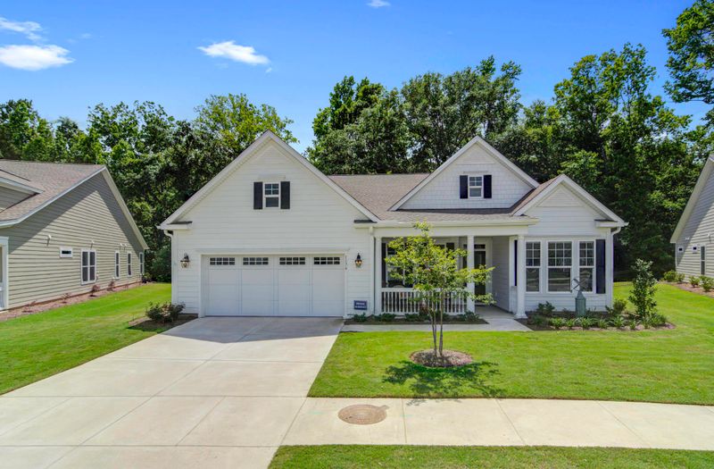 1176 Old Field Dr, Summerville, SC 29483