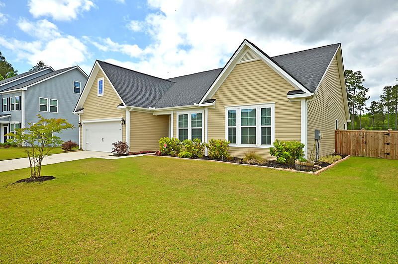 2089 Pimlico Dr, Ridgeville, SC 29472