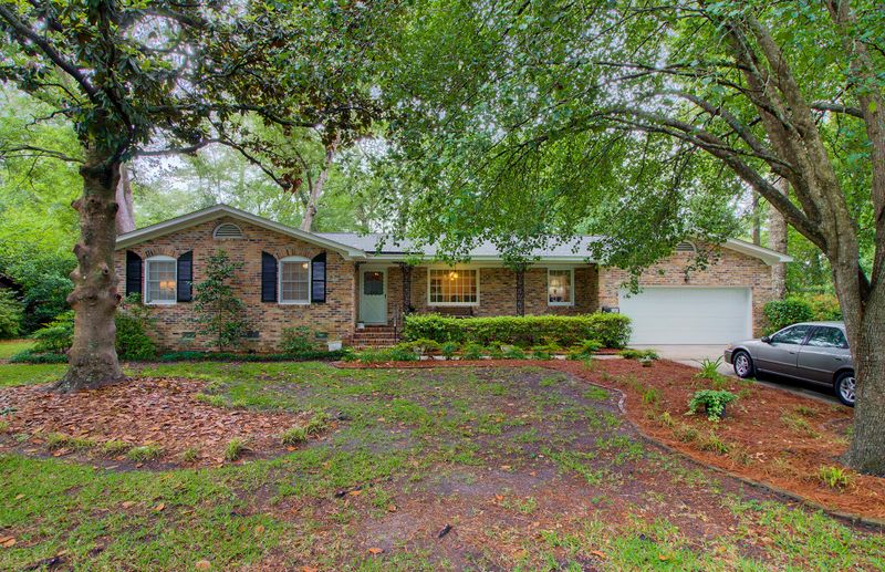209 Dogwood Cir, Summerville, SC 29485