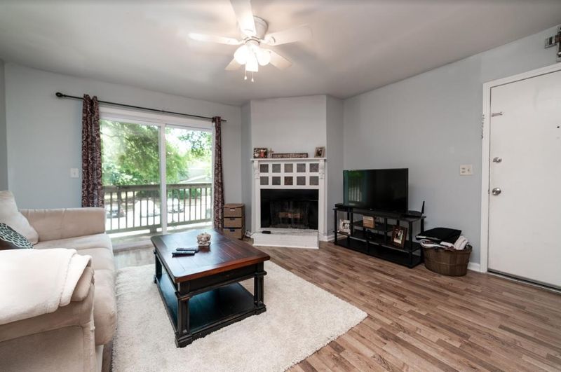1402 Camp Rd #12e, Charleston, SC 29412