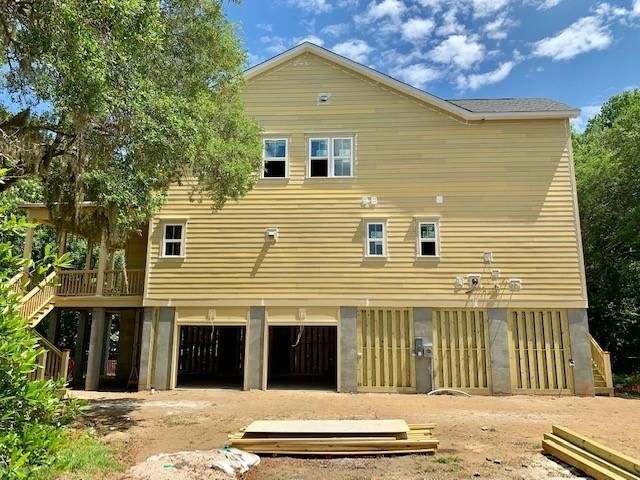 1554 Macoma Dr, Mount Pleasant, SC 29466