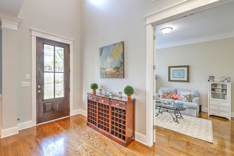 1516 Capel St, Mount Pleasant, SC 29466
