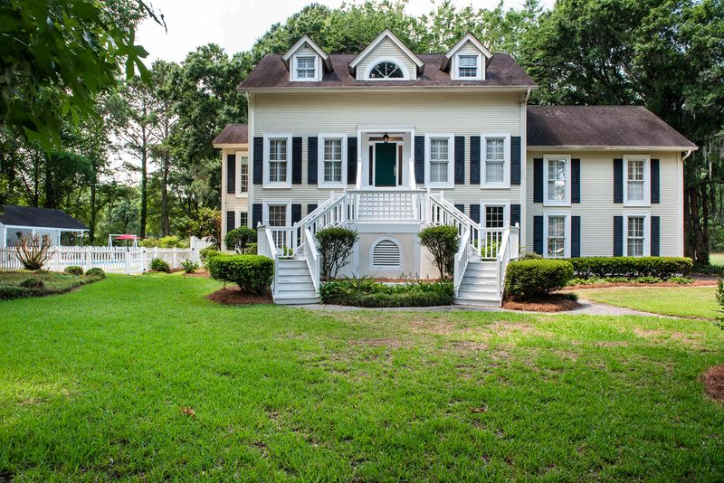 5 Cutchin Ct, Charleston, SC 29414