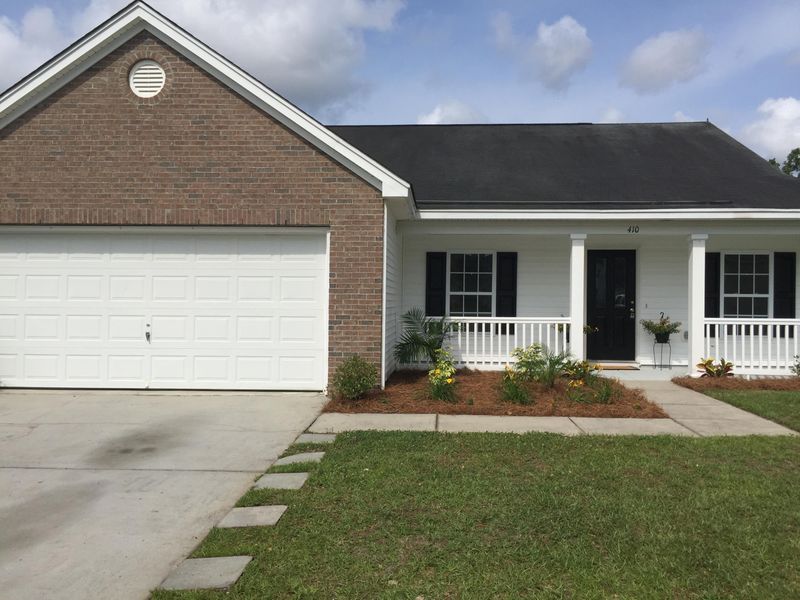 410 Brookfield Ln, Goose Creek, SC 29445